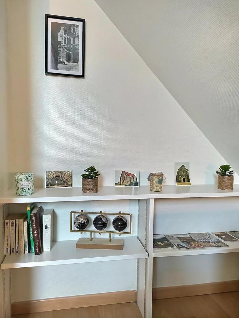Le Travel - Appartement Equipe Proche Centre Et Yschools Troyes Kültér fotó